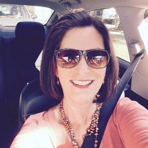 Meet your Posher, Sandi